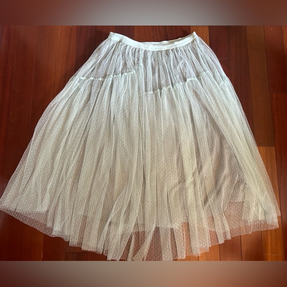 XXL Tule skirt light green colour layered skirt - summer 1980s styled skirt - Picture 1 of 4